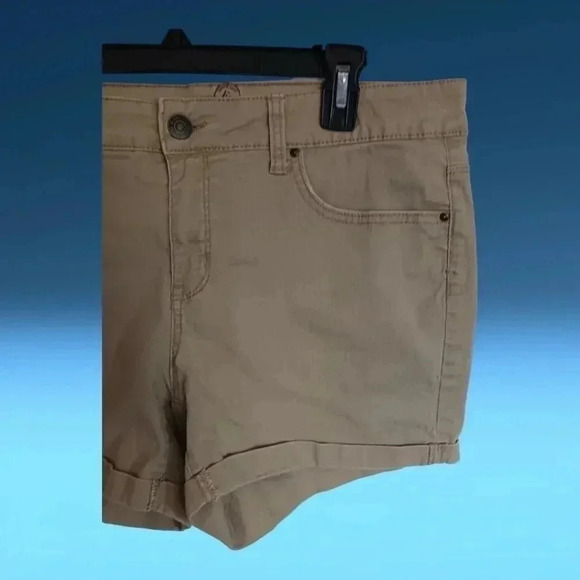 Faded glory stretch shorts khaki color size 14 - Picture 3 of 6